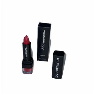 Lipstick :Kranberry